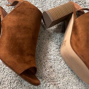 Size 8 Charlotte Russe Brown Suede Block heel open toe sandal.  Never worn